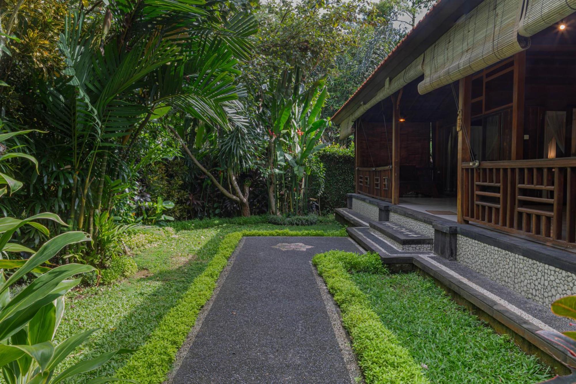 Sari Bamboo Villas Ubud  Exterior photo