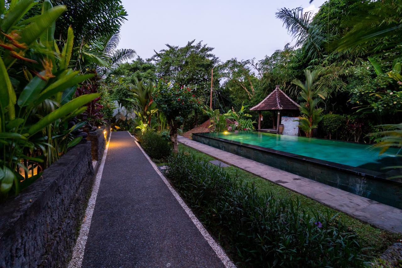 Sari Bamboo Villas Ubud  Exterior photo